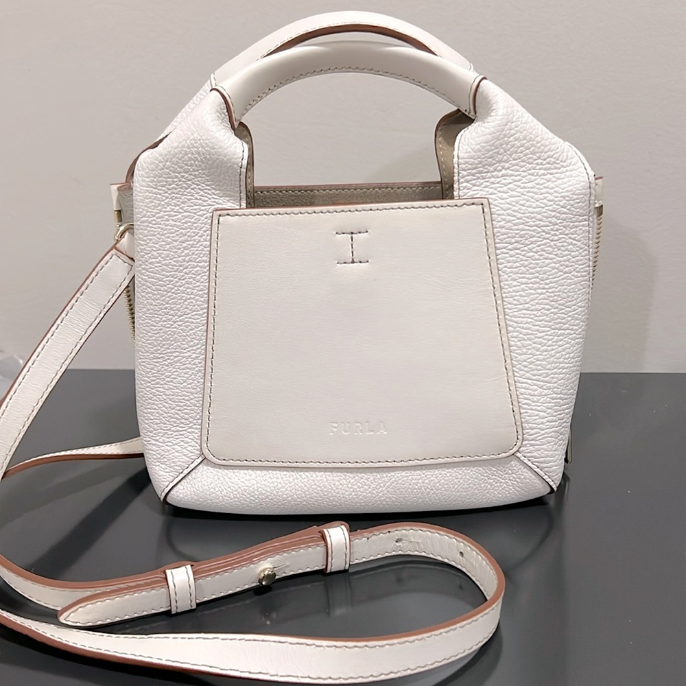 Furla GILDA M Leather Tote Bag